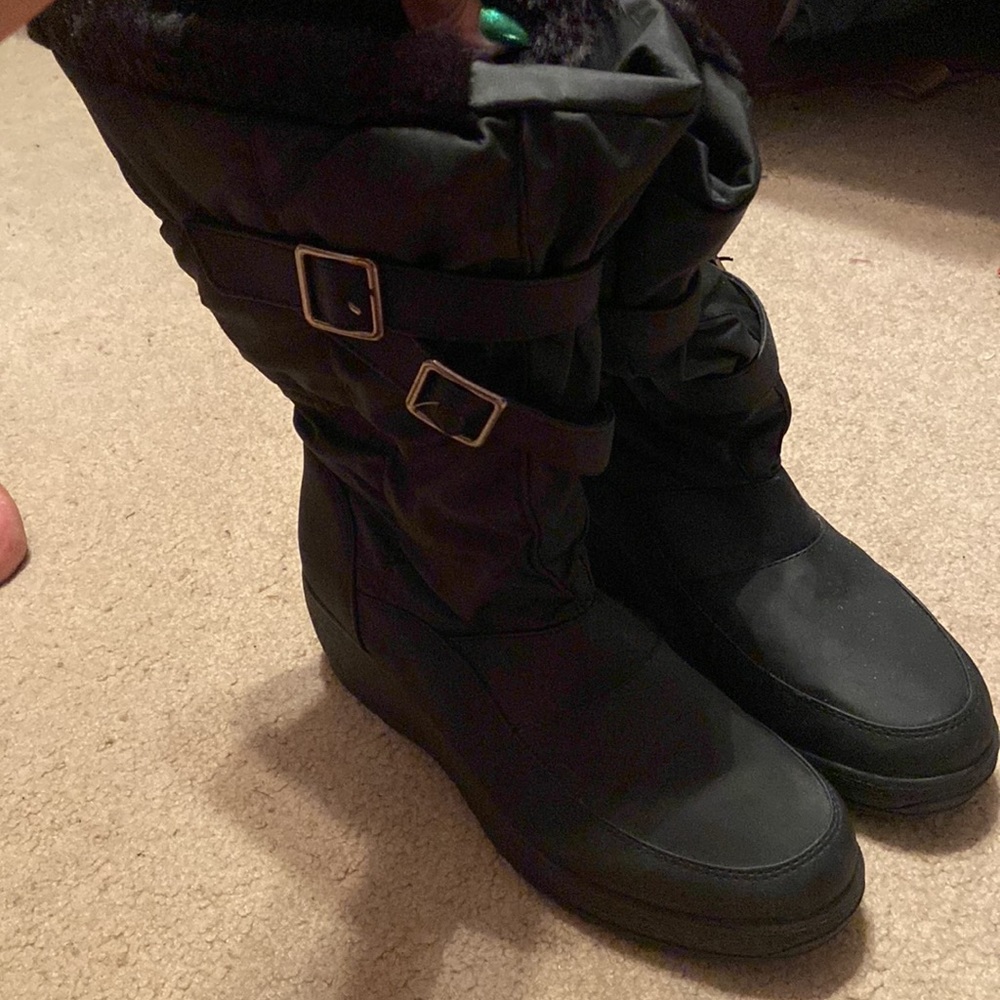 Snow Boots Size 10 ๐ - Picture 2 of 7